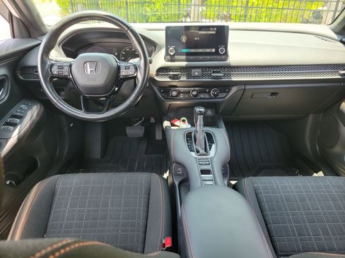Used 2023 Honda HR-V Sport image 15