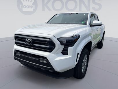 New 2025 Toyota Tacoma SR5