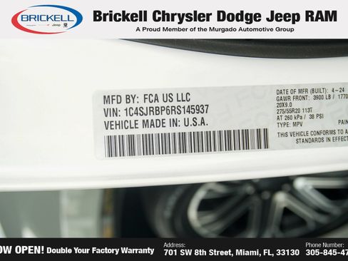 Used 2024 Jeep Wagoneer L Series II RWD image 42