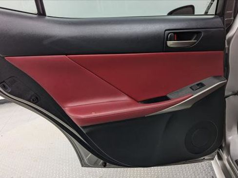 Used 2019 Lexus IS 300 F Sport image 16