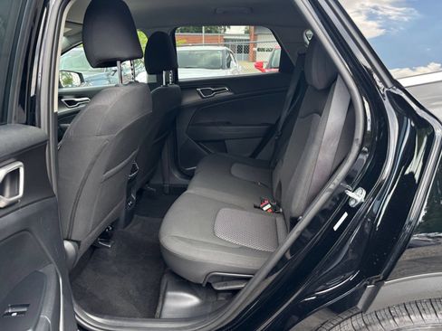 Used 2026 Kia Sportage LX FWD image 25
