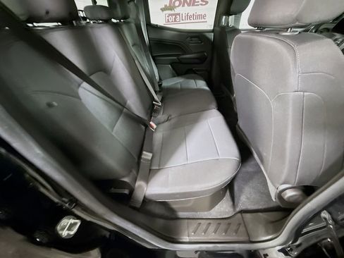 Used 2023 Chevrolet Colorado Trail Boss w/ Technology Package image 29