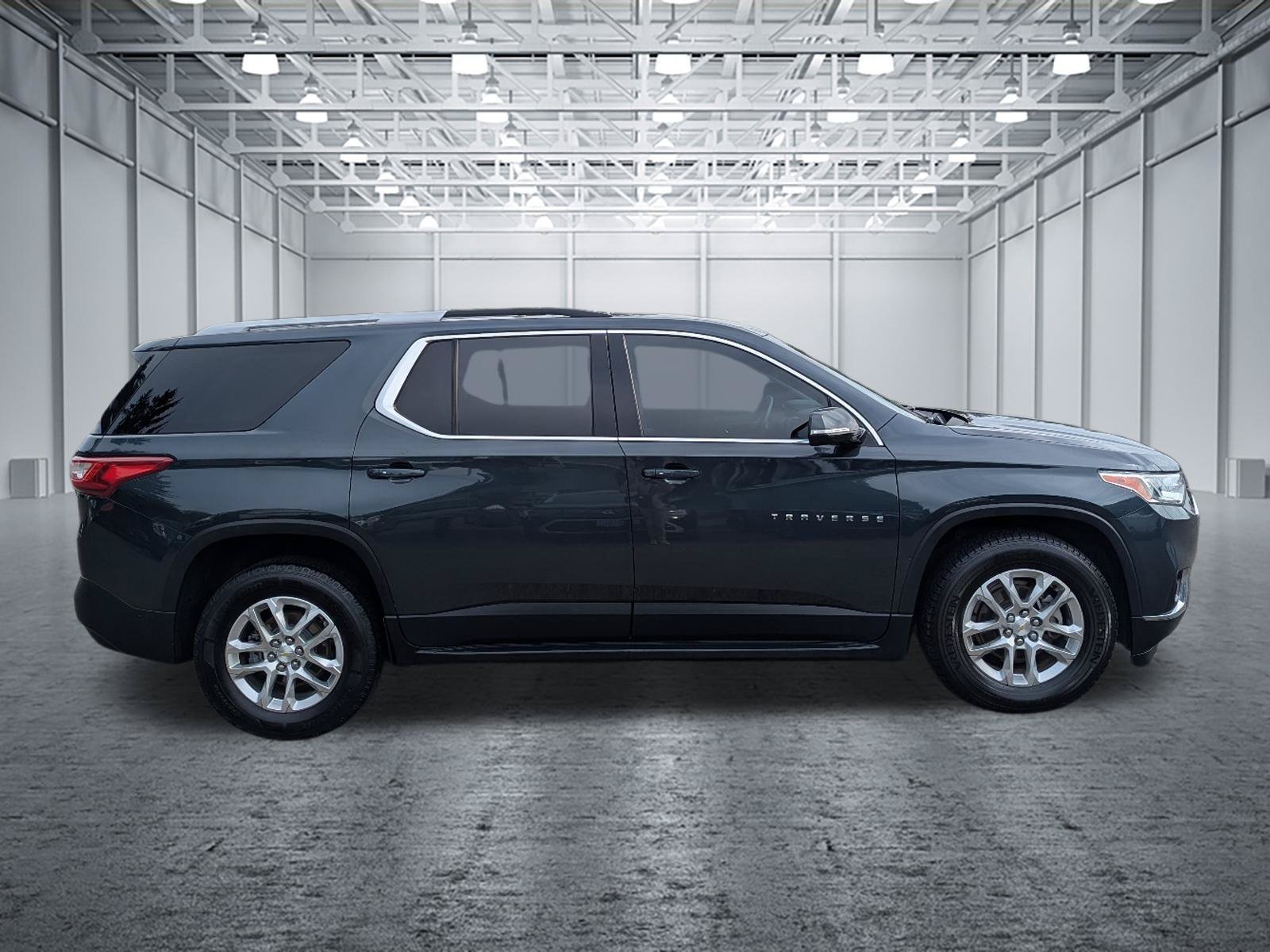 Used 2018 Chevrolet Traverse LT AWD/4WD image 6