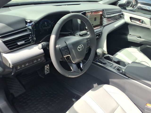 Used 2026 Toyota Camry SE w/ Convenience Package FWD image 17