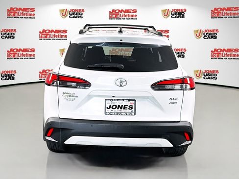 Certified 2025 Toyota Corolla Cross XLE w/ Convenience Package AWD/4WD image 15