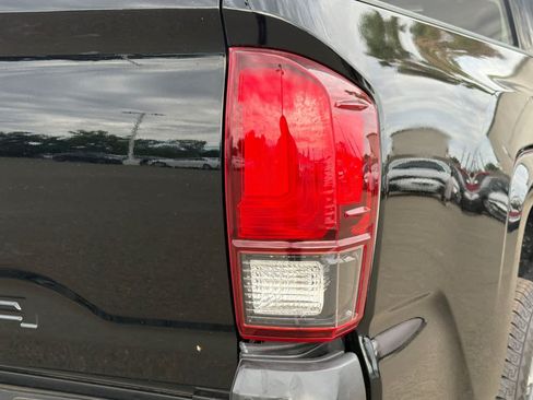 Used 2019 Toyota Tacoma SR RWD image 16