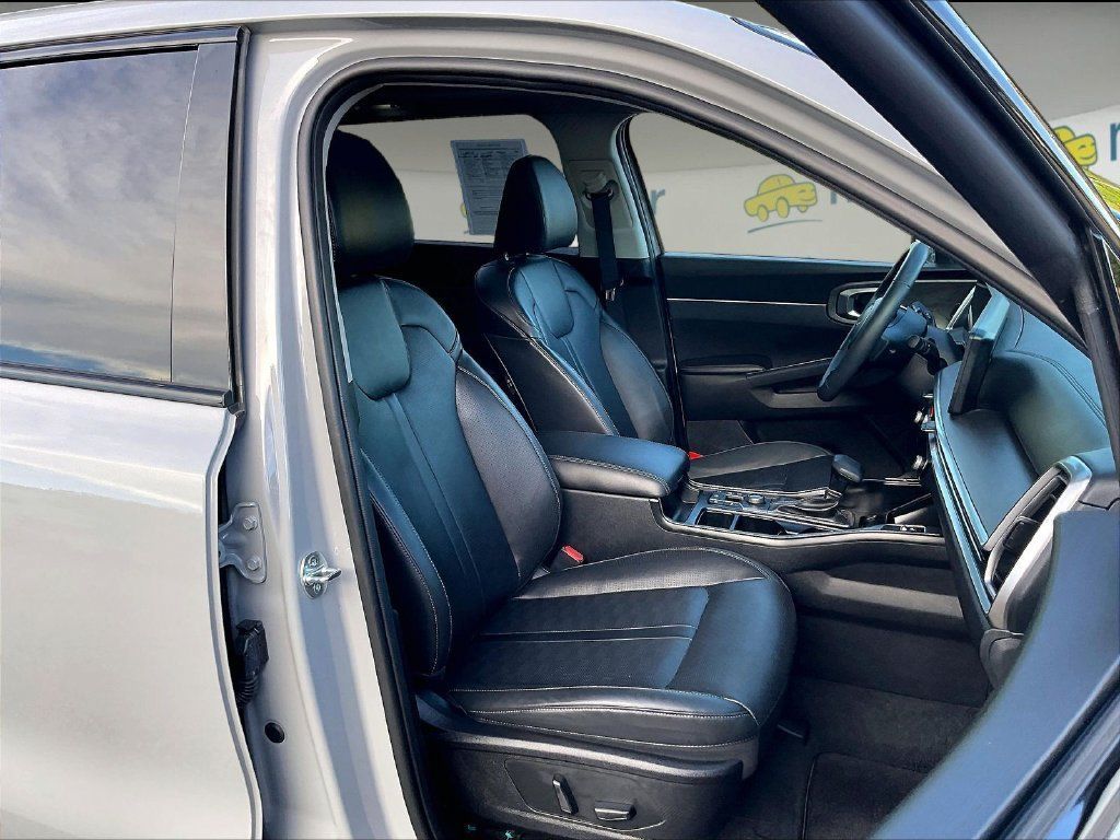 Used 2024 Kia Sorento X-Line EX AWD/4WD image 11