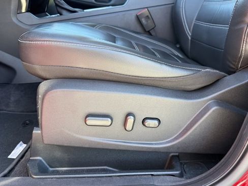 Used 2017 Ford Escape Titanium image 9