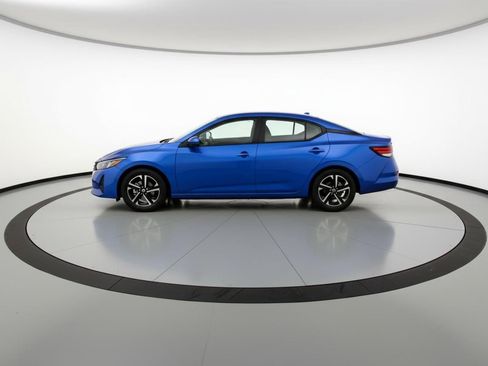Used 2025 Nissan Sentra SV image 5