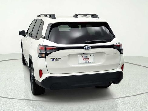 Certified 2025 Subaru Forester Premium AWD/4WD image 7