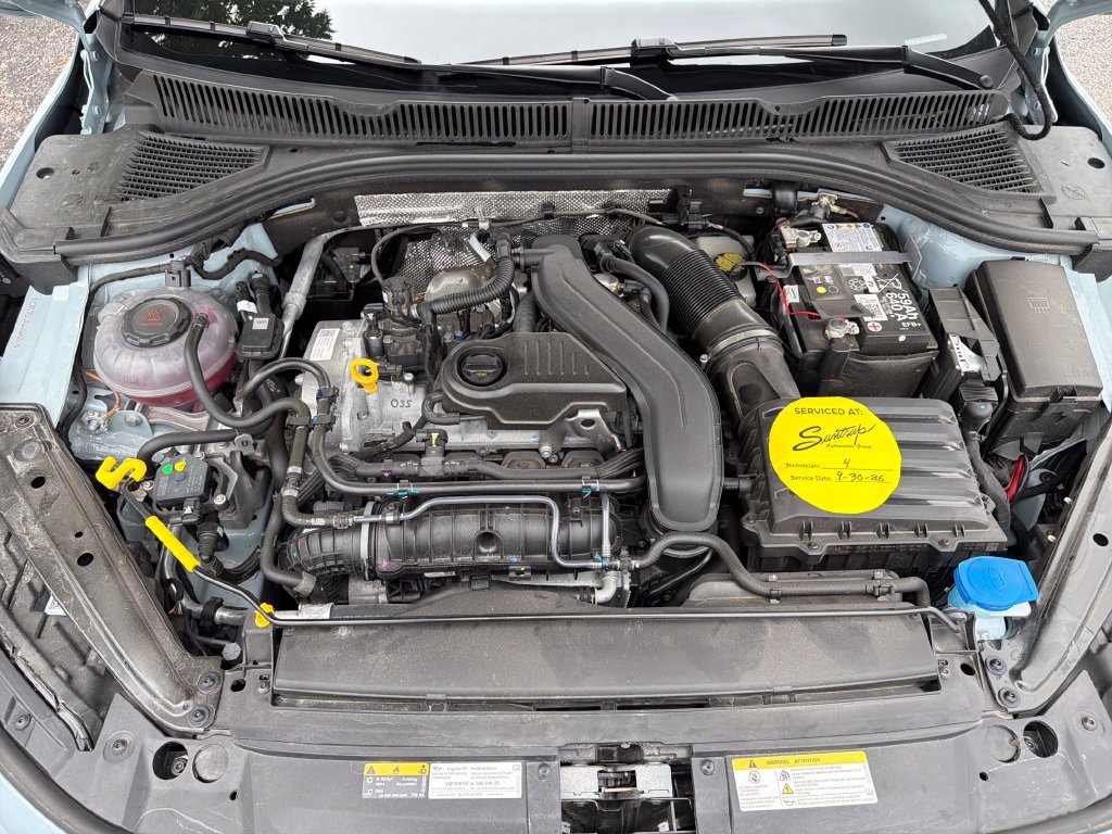 Used 2025 Volkswagen Jetta SE w/ Sunroof Package FWD image 39