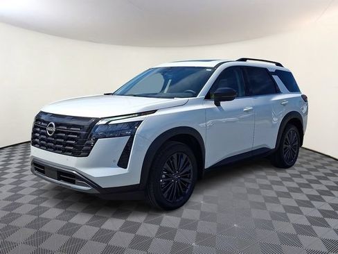 New 2026 Nissan Pathfinder SL FWD image 3