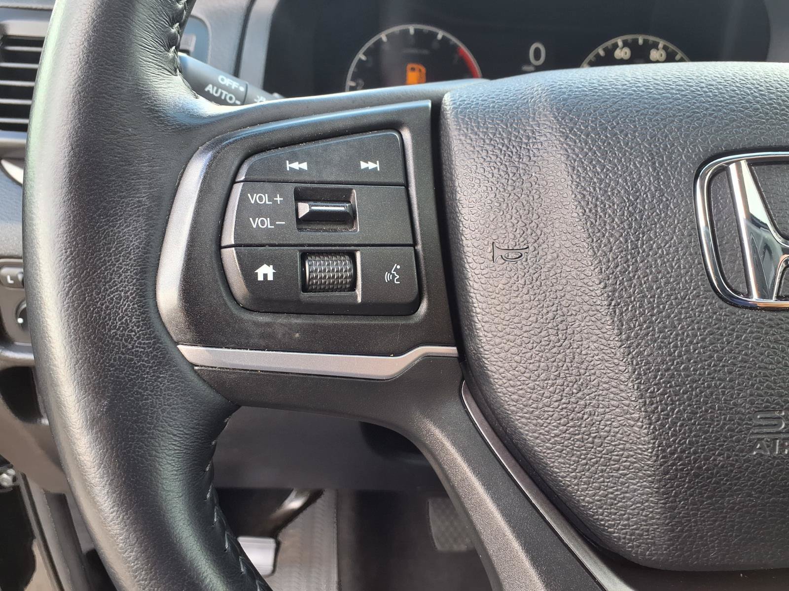 Certified 2025 Honda Ridgeline RTL image 17