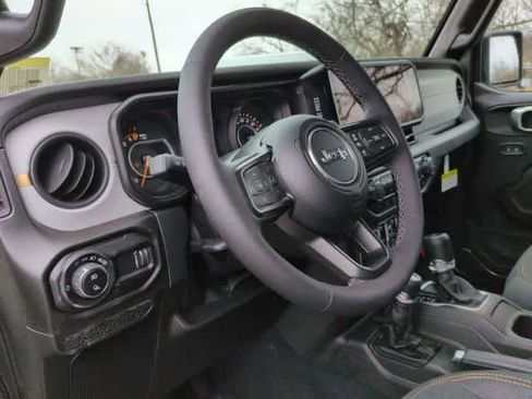 New 2026 Jeep Gladiator Sport image 15