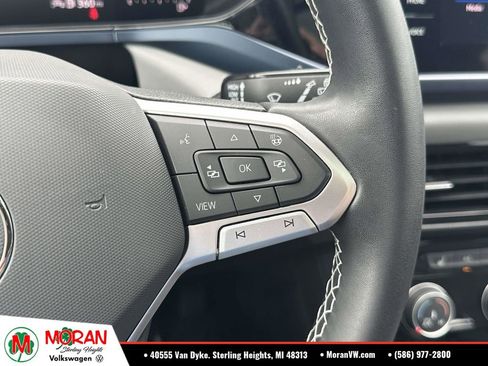 Used 2023 Volkswagen Taos SE w/ Panoramic Sunroof Package AWD/4WD image 27