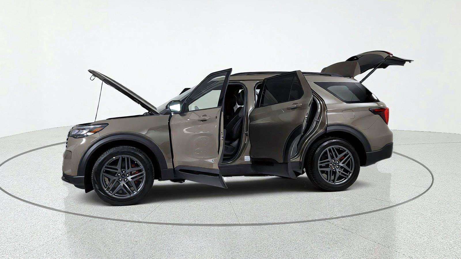 Used 2026 Ford Explorer ST-Line w/ ST-Line Street Pack AWD/4WD image 11