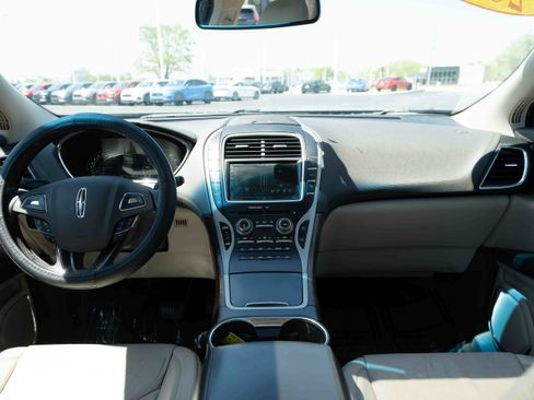 Used 2016 Lincoln MKX Reserve w/ Technology Package AWD/4WD image 20