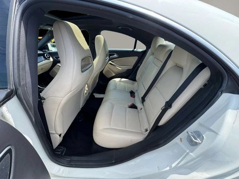 Used 2017 Mercedes-Benz CLA 250 4MATIC image 10