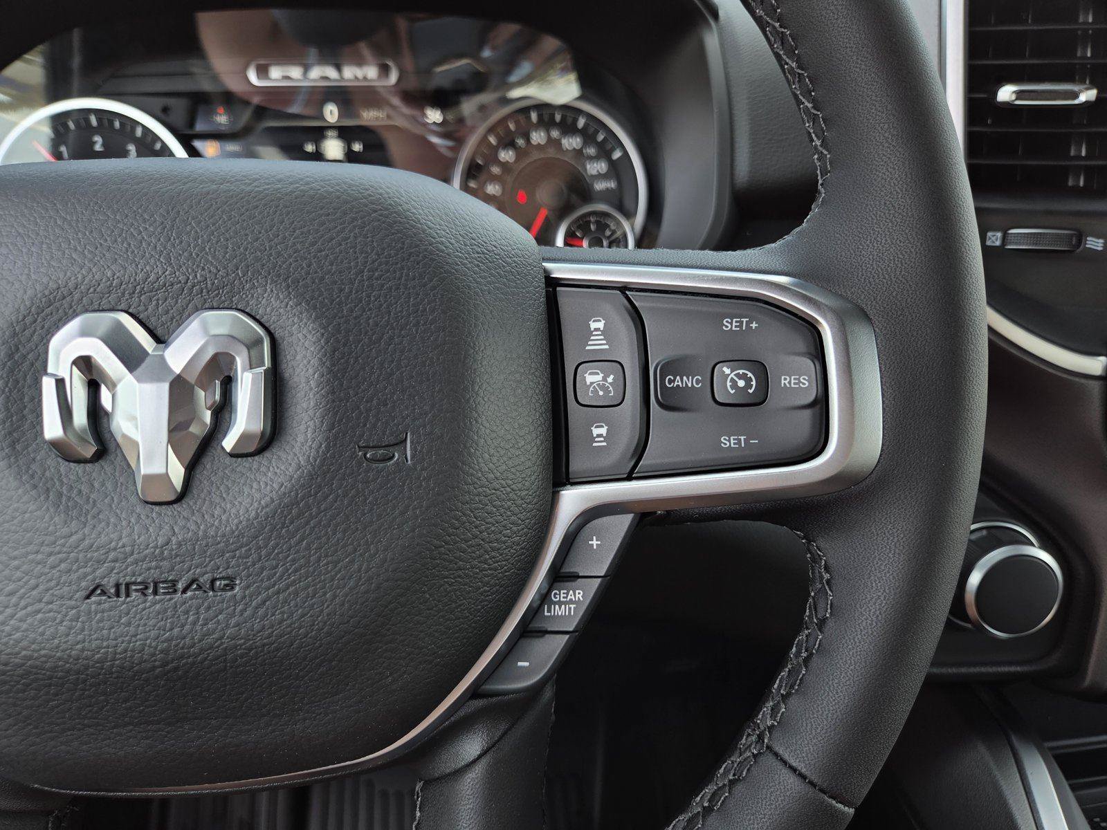 New 2026 RAM 1500 Big Horn AWD/4WD image 27