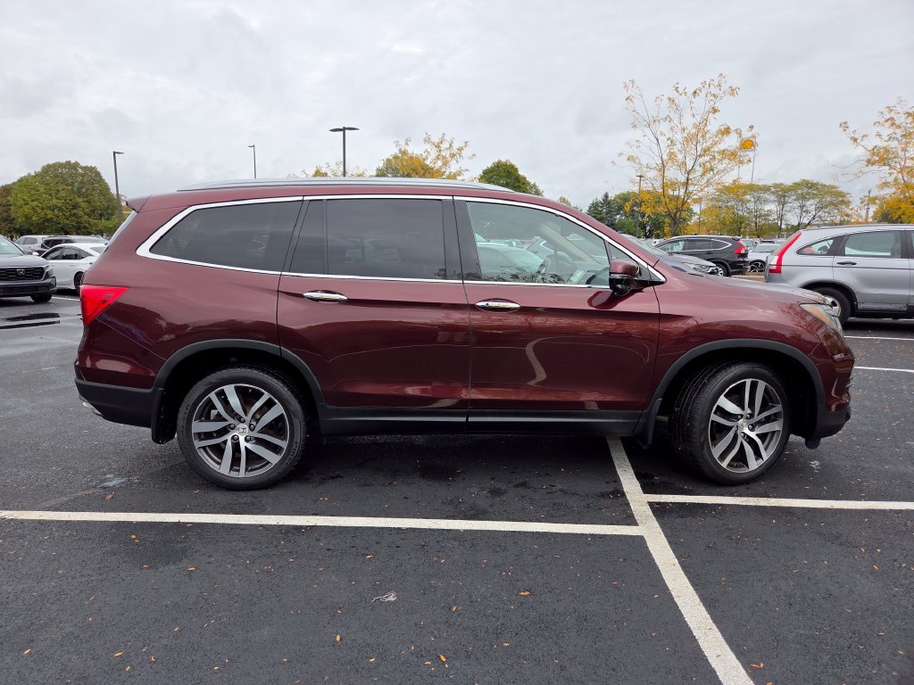 Certified 2018 Honda Pilot Touring image 29