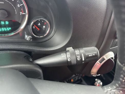 Used 2016 Jeep Wrangler Unlimited Sahara w/ Connectivity Group image 11