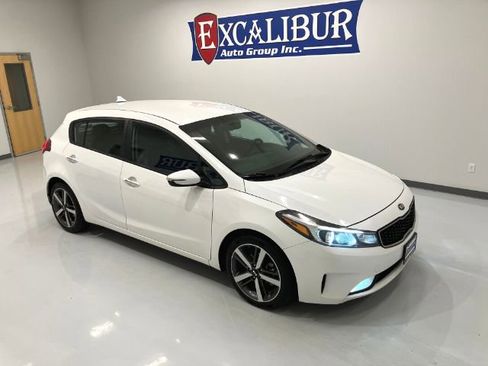 Used 2017 Kia Forte EX FWD image 11