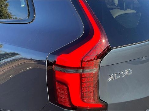 New 2026 Volvo XC90 B6 Ultra w/ Protection Package Premier image 25