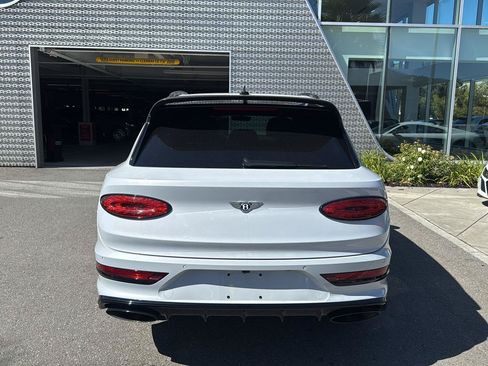 Used 2022 Bentley Bentayga Speed AWD/4WD image 6