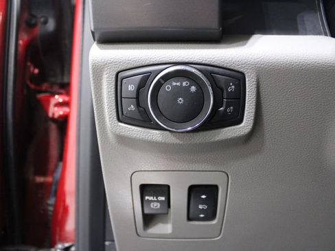 Used 2018 Ford F150 XLT w/ Equipment Group 302A Luxury AWD/4WD image 42