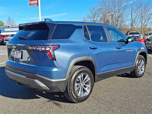 New 2026 Chevrolet Equinox LT w/ Convenience Package II image 4