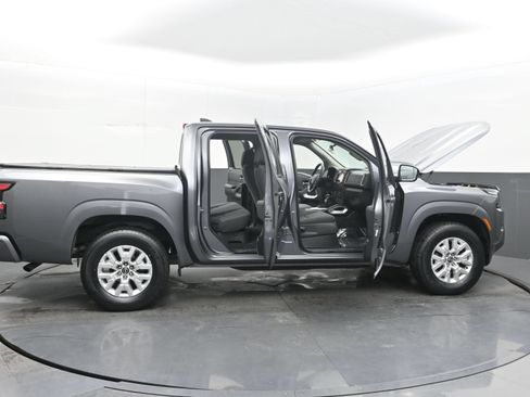 Used 2023 Nissan Frontier SV RWD image 40