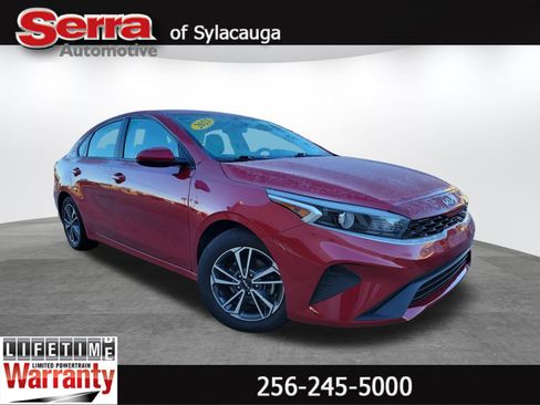 Used 2023 Kia Forte LXS image 1