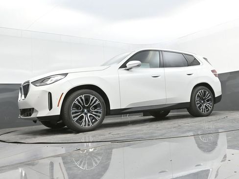 Used 2025 BMW X3 xDrive30i w/ Premium Package image 41