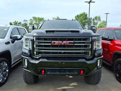 Used 2023 GMC Sierra 2500 AT4 w/ AT4 Premium Plus Package AWD/4WD image 6