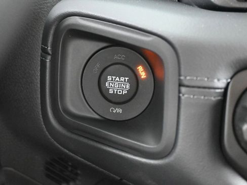 New 2026 Jeep Gladiator Sport image 25