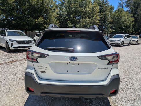Certified 2024 Subaru Outback Premium AWD/4WD image 5