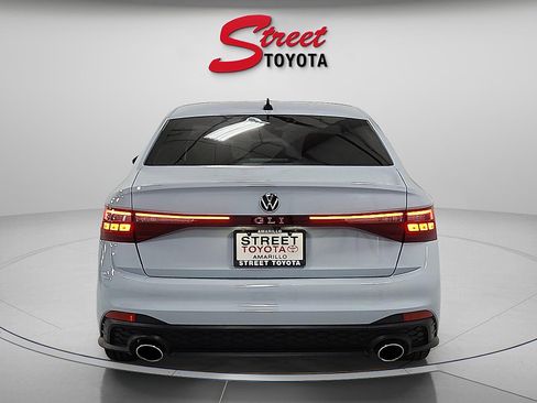 Used 2025 Volkswagen Jetta GLI Autobahn image 4