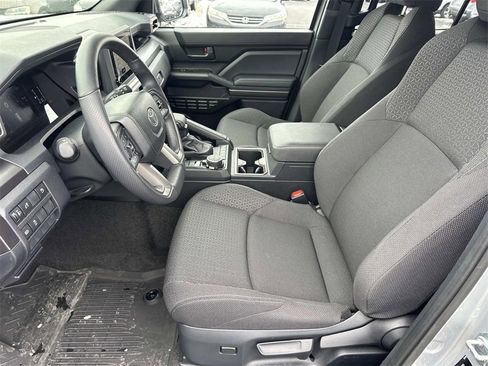 Certified 2025 Toyota 4Runner SR5 image 19