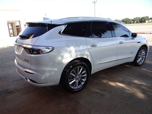 Used 2023 Buick Enclave Avenir w/ Avenir Technology Package AWD/4WD image 5