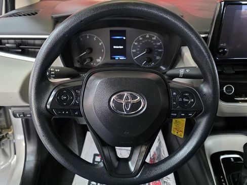 Used 2023 Toyota Corolla LE image 14