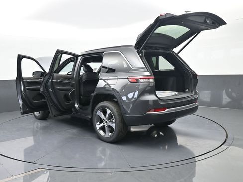 New 2026 Jeep Grand Cherokee Limited AWD/4WD image 61