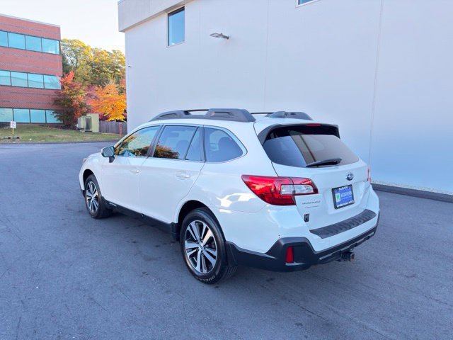 Used 2019 Subaru Outback 2.5i Limited AWD/4WD image 9