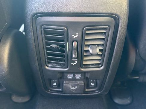 Used 2025 Dodge Durango GT AWD/4WD image 17