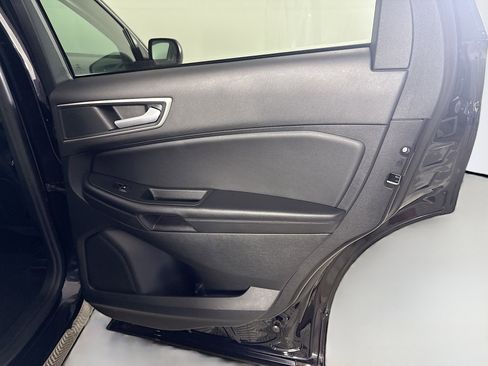 Used 2023 Ford Edge SEL image 28