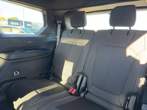 New 2025 Jeep Grand Cherokee L Laredo w/ Luxury Tech Group I image 34