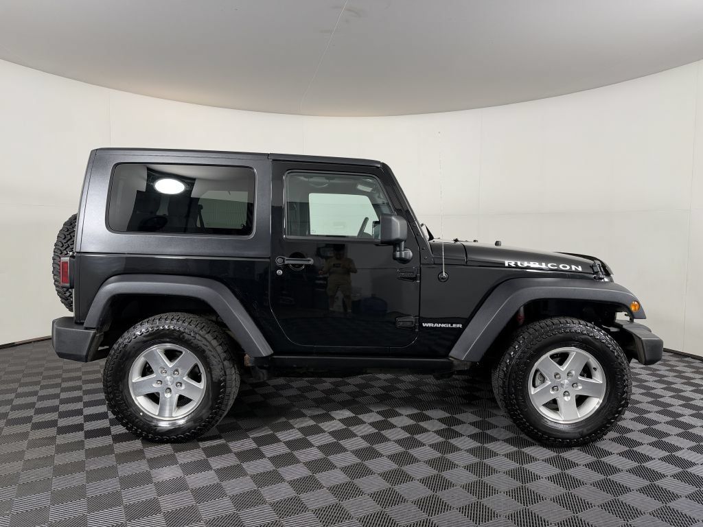 Used 2007 Jeep Wrangler Rubicon w/ Dual Top Group AWD/4WD image 4