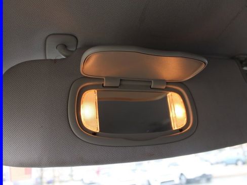 Used 2018 Chrysler Pacifica Touring-L Plus image 49