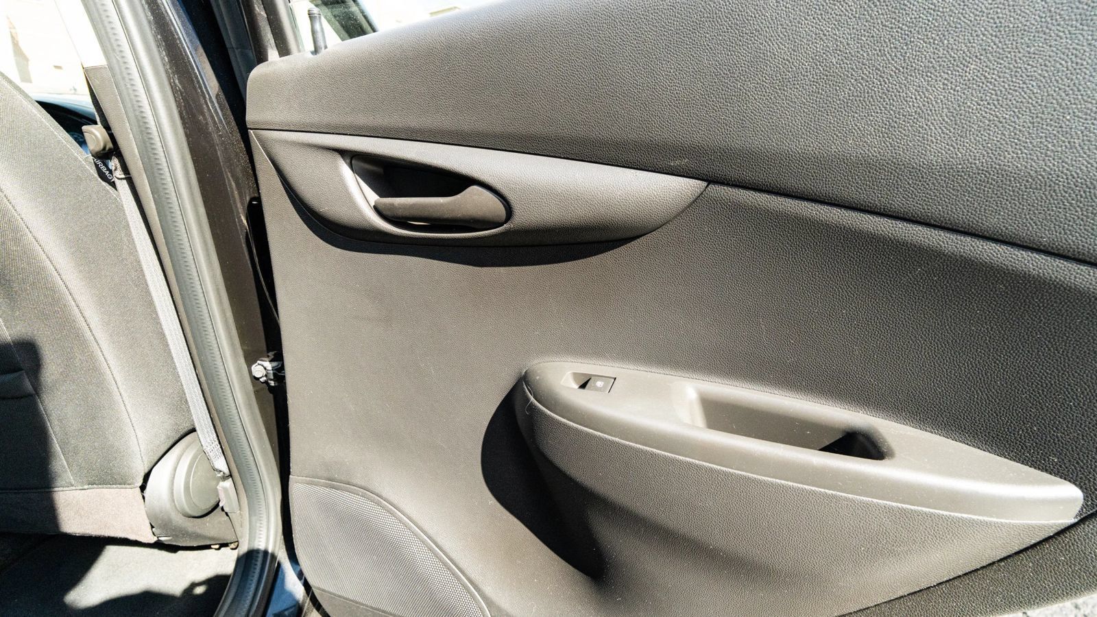 Used 2021 Chevrolet Spark LT FWD image 17