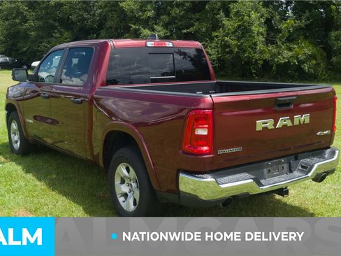 Used 2025 RAM 1500 Big Horn AWD/4WD image 4