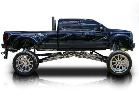 Used 2020 Ford F450 Platinum w/ FX4 Off-Road Package AWD/4WD image 2